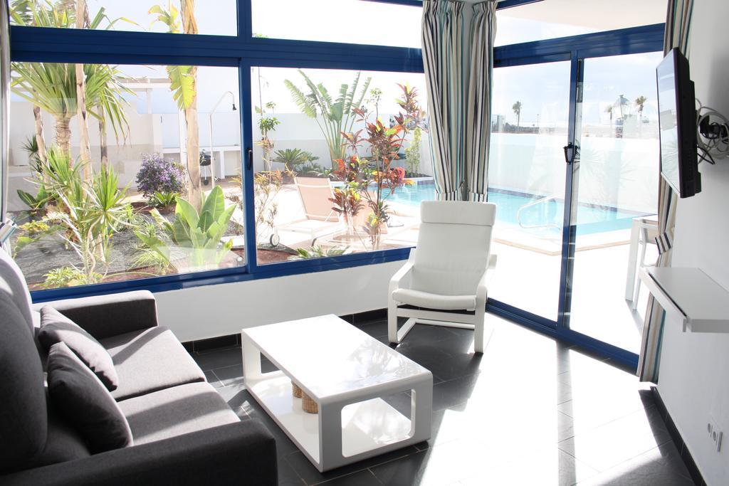 Villas De La Marina Playa Blanca  Exterior foto